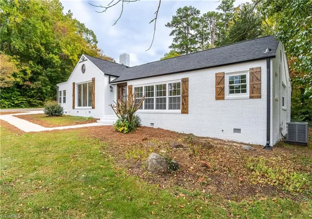 Homes for sale in Denton, NC | 178 Salisbury St, Denton, NC 27239 | MLS# 1214363