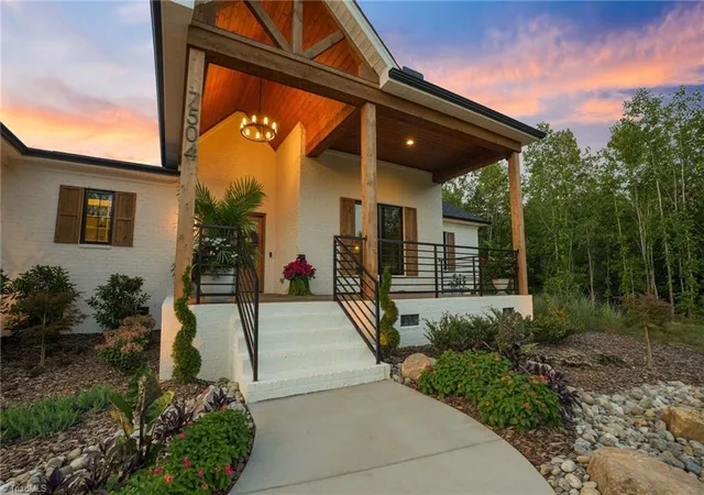 3rd image of 7504 Dovefield Dr, Stokesdale, NC 27357 | MLS# 1231237