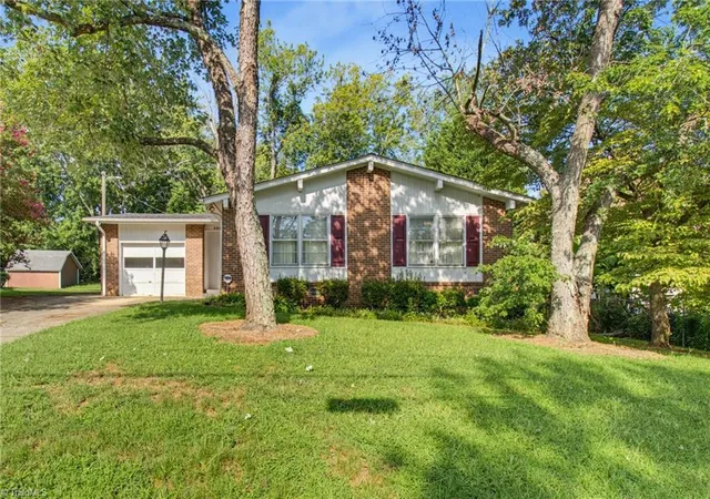 Photo 3 of Sale Pending at 4002 Rehobeth Church Rd, Greensboro, NC 27406 | MLS# 1233280 | Listing updated on 2026-09-05