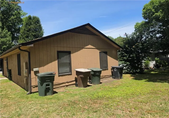 Photo 3 of Single family home for sale at 212 Marshall St, Greensboro, NC 27401 | MLS# 1233217 | Listing updated on 2026-08-25