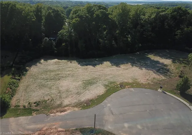 2nd image of 117 Sandstone Dr, King, NC 27021 | MLS# 1221703
