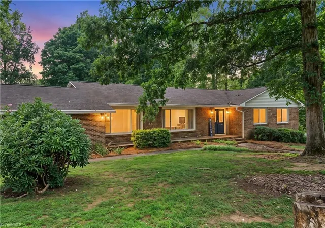 Photo 2 of Single family home for sale at 3620 Chelmsford Dr, Winston Salem, NC 27105 | MLS# 1233247 | Listing updated on 2026-09-07