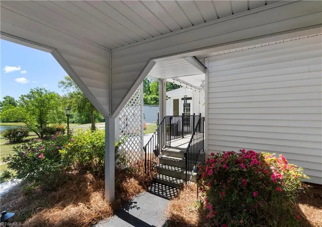Homes for sale in Denton, NC | 1687 Sexton Rd, Denton, NC 27239 | MLS# 1218752