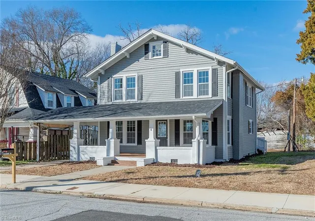 3rd image of 6 Forsyth St, Thomasville, NC 27360 | MLS# 1205604