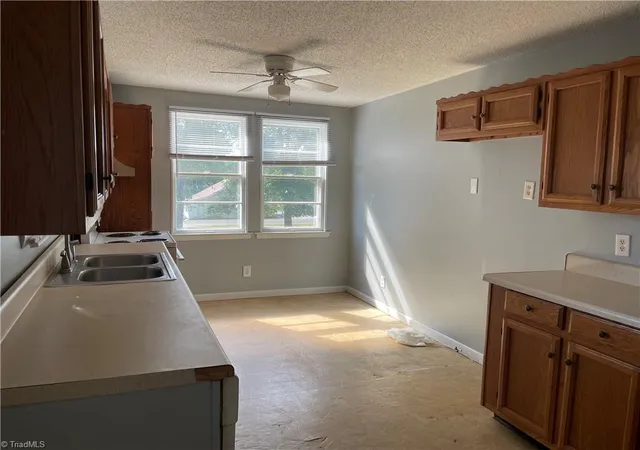 4th image of 4404 Vickrey Chapel Rd, Jamestown, NC 27282 | MLS# 1224301
