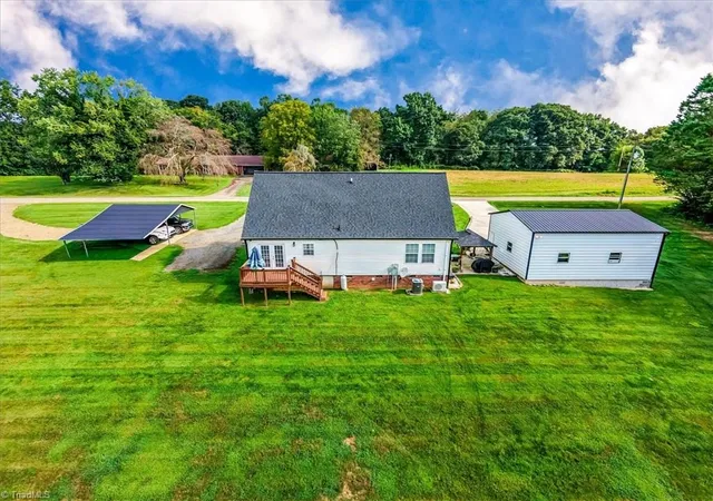 Photo 5 of Sale Pending at 5145 White Plains Rd, Roaring River, NC 28669 | MLS# 1234127 | Listing updated on 2026-09-03