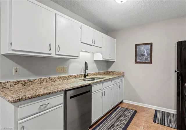 5th image of 5525 Hornaday Rd #A, Greensboro, NC 27409 | MLS# 1230042