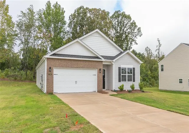 Homes for sale in Mebane, NC | 2670 Luxborough Ln, Mebane, NC 27302 | MLS# 1210960