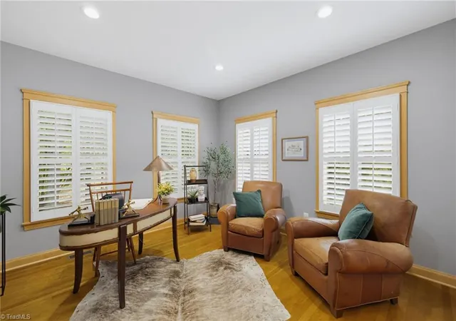 Photo 4 of Single family home for sale at 400 Crossing Crk Dr, Belews Creek, NC 27009 | MLS# 1229507 | Listing updated on 2026-09-15
