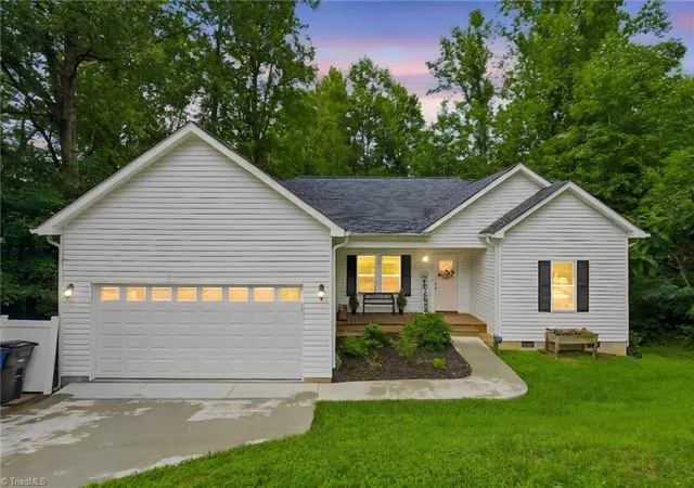 1st image of 3673 Turret Dr, Winston Salem, NC 27101 | MLS# 1231082