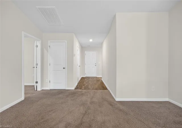 Photo 4 of Single family home for sale at 2112 Briar Run Dr, Greensboro, NC 27405 | MLS# 1228422 | Listing updated on 2026-08-07
