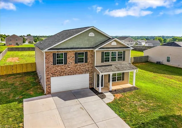 Photo 4 of Single family home for sale at 233 Mckenzie Ct #27, Lexington, NC 27295 | MLS# 1228815 | Listing updated on 2026-08-31