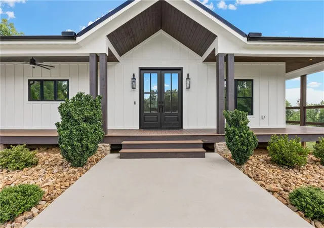 2nd image of 277 Crooked Rd, Blanch, NC 27212 | MLS# 1229619