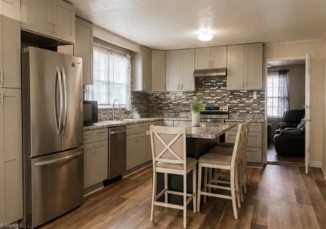 4th image of 1133 E Stadium Dr, Eden, NC 27288 | MLS# 1229677