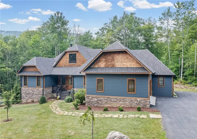 Photo 4 of Single family home for sale at 289 Linville River Ln, Linville, NC 28646 | MLS# 1228316 | Listing updated on 2026-07-21