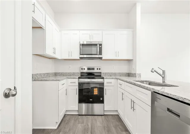 Photo 4 of Sale Pending at 1618 Komondor Trl, Greensboro, NC 27405 | MLS# 1217739 | Listing updated on 2026-08-18