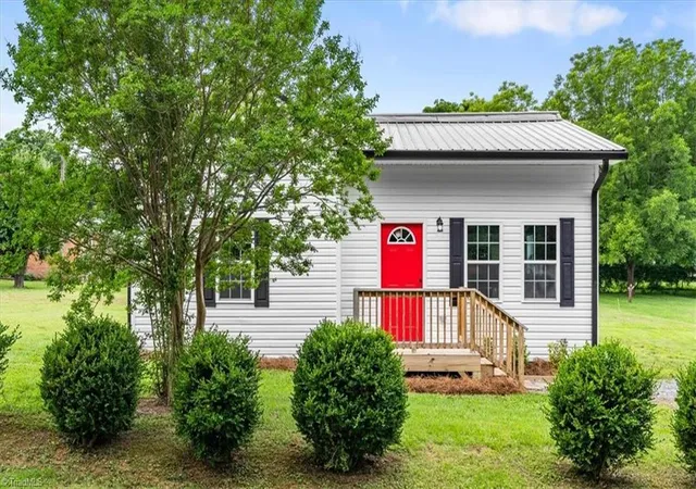 Homes for sale in Denton, NC | 354 Anderson St, Denton, NC 27239 | MLS# 1223292