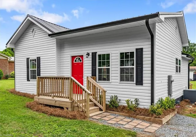 Homes for sale in Denton, NC | 354 Anderson St, Denton, NC 27239 | MLS# 1223292
