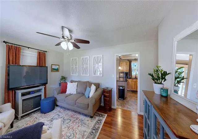 Photo 3 of Sale Pending at 9477 Morton Dr, Kernersville, NC 27284 | MLS# 1227262 | Listing updated on 2026-08-19
