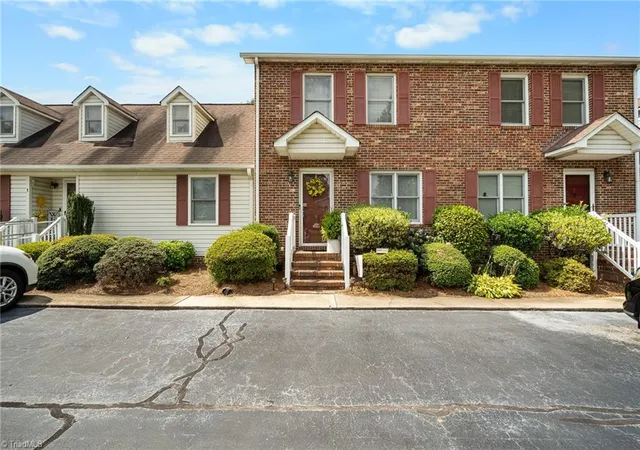 Homes for sale in Thomasville, NC | 736 Salem St #2, Thomasville, NC 27360 | MLS# 1227140