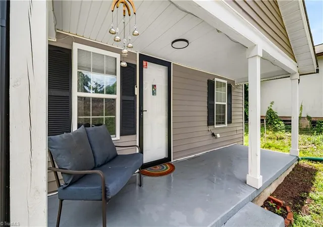 Photo 3 of Single family home for sale at 1111 Brentwood St, High Point, NC 27260 | MLS# 1226240 | Listing updated on 2026-09-05