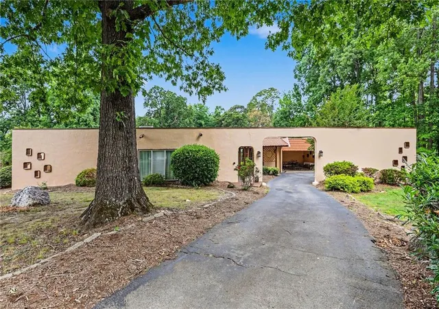 Photo 3 of Single family home for sale at 5427 Tallwood Ests Dr, Thomasville, NC 27360 | MLS# 1224519 | Listing updated on 2026-07-29