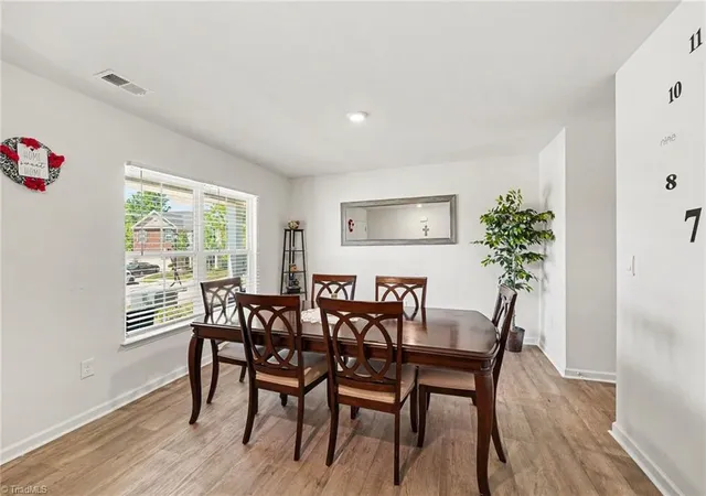Photo 4 of Single family home for sale at 405 Gulliver Ct, Greensboro, NC 27405 | MLS# 1222951 | Listing updated on 2026-08-25