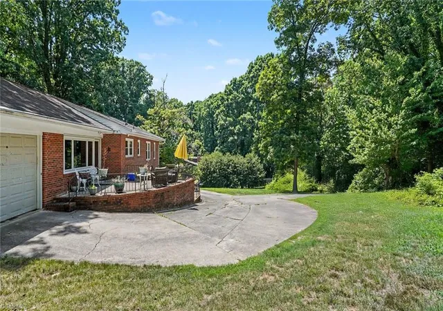 Photo 3 of Single family home for sale at 807 E Salisbury St, Asheboro, NC 27203 | MLS# 1226636 | Listing updated on 2026-08-16