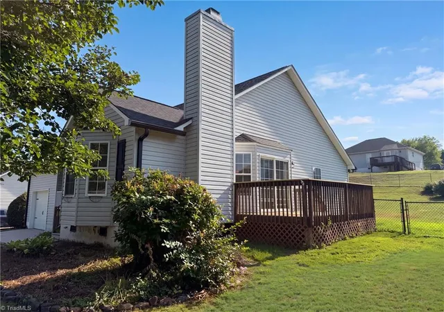 Photo 4 of Single family home for sale at 4635 Leprechaun Ln, Winston Salem, NC 27127 | MLS# 1231176 | Listing updated on 2026-09-17