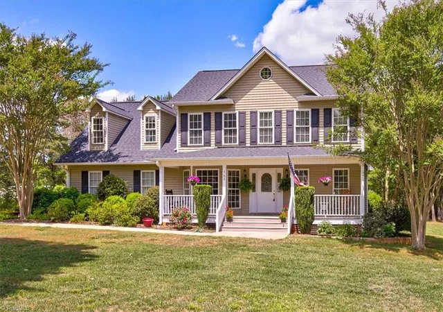 3rd image of 142 Air Harbor Rd, Greensboro, NC 27455 | MLS# 1217683