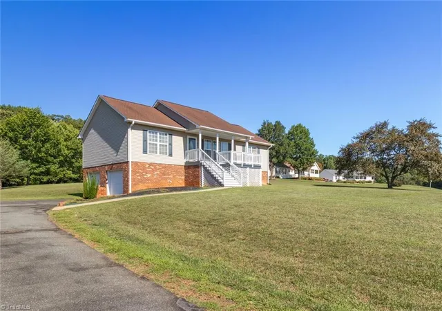 1st image of 1055 Josephs Ln, Pinnacle, NC 27043 | MLS# 1229408