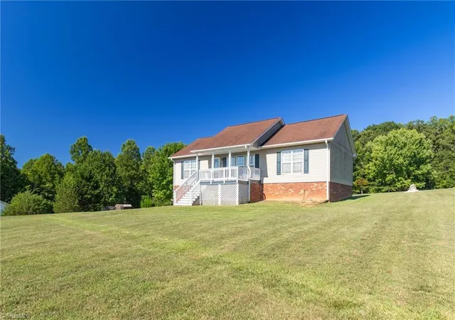 38th image of 1055 Josephs Ln, Pinnacle, NC 27043 | MLS# 1229408
