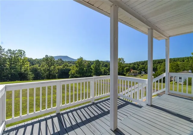 4th image of 1055 Josephs Ln, Pinnacle, NC 27043 | MLS# 1229408