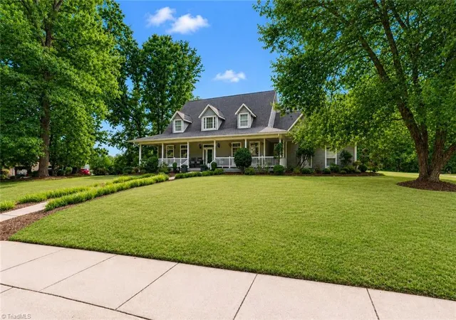 Photo 1 of Single family home for sale at 208 Monk Ct, North Wilkesboro, NC 28659 | MLS# 1229065 | Listing updated on 2026-09-03