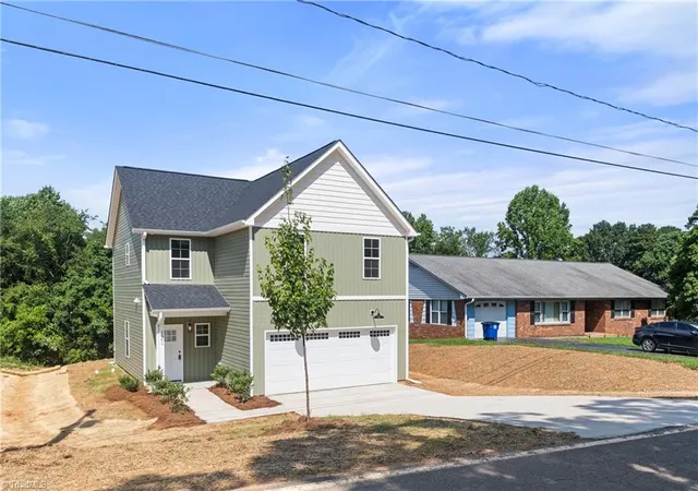 2nd image of 1661 Ralee Dr, Winston Salem, NC 27127 | MLS# 1230210