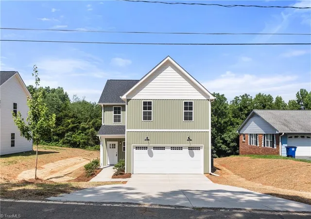 3rd image of 1661 Ralee Dr, Winston Salem, NC 27127 | MLS# 1230210