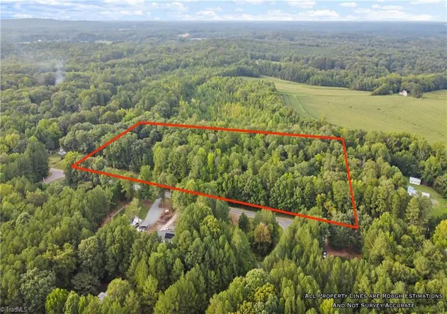 Photo 4 of Sale Pending at 2320 Greensboro Chapel Hill Rd, Graham, NC 27253 | MLS# 1233935 | Listing updated on 2026-09-16