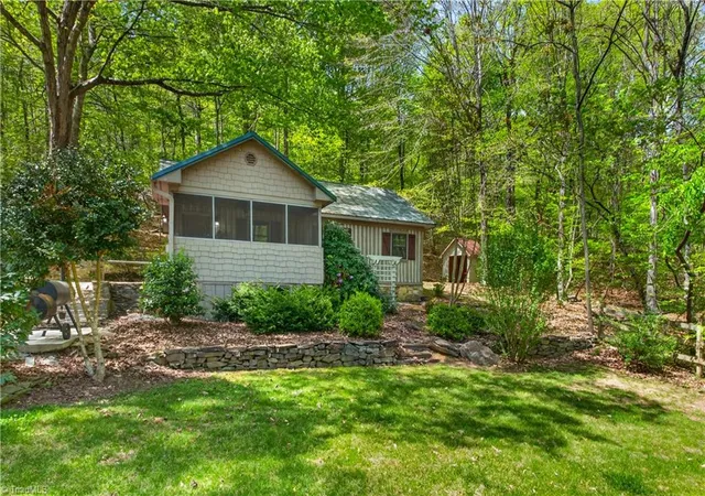 Homes for sale in Randleman, NC | 1719 Naomi Rd, Randleman, NC 27317 | MLS# 1216989