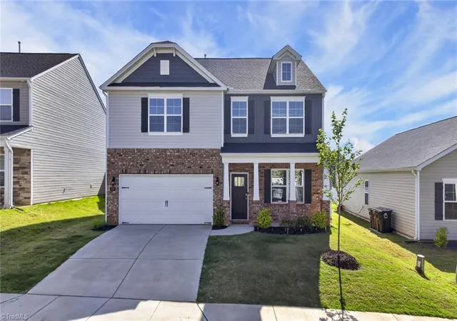 4th image of 3208 Highlander Pt, Greensboro, NC 27405 | MLS# 1225428