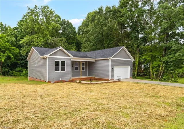 Photo 2 of Single family home for sale at 3634 Old Vineyard Rd, Winston Salem, NC 27104 | MLS# 1227518 | Listing updated on 2026-08-20