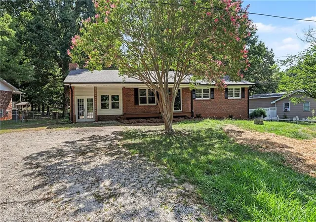 Homes for sale in Reidsville, NC | 911 Harrison Crossroad Loop, Reidsville, NC 27320 | MLS# 1226946
