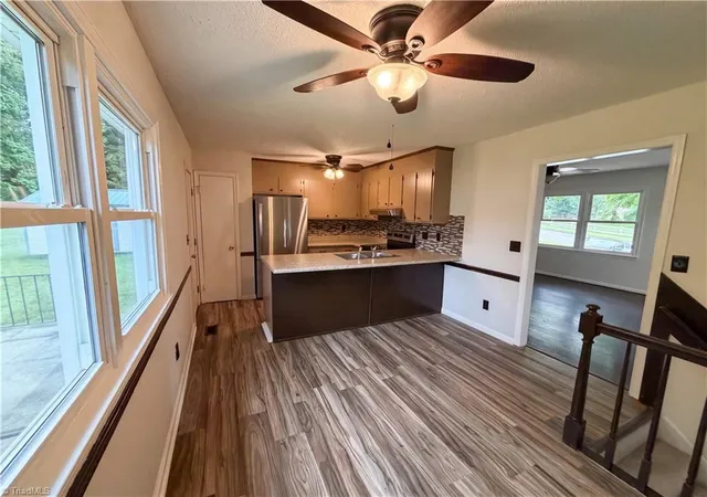3rd image of 1040 Shenandoah Ct, Winston Salem, NC 27103 | MLS# 1231346