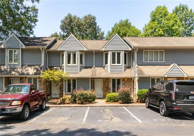 Photo 1 of Single family home for sale at 5347 Summit Hts Dr, Winston Salem, NC 27104 | MLS# 1226277 | Listing updated on 2026-07-07