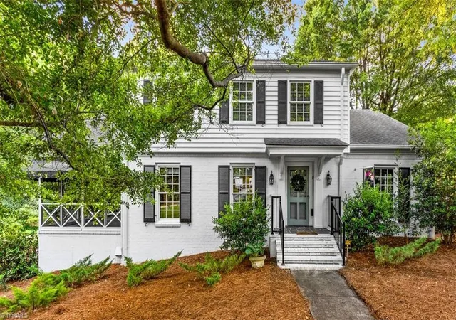 1st image of 809 Hillcrest Dr, High Point, NC 27262 | MLS# 1227083