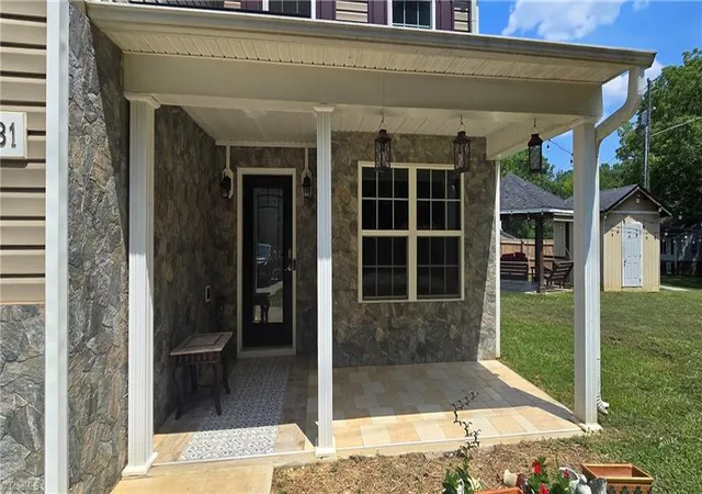Photo 4 of Single family home for sale at 281 Oak Grv Church Rd, Winston Salem, NC 27107 | MLS# 1226629 | Listing updated on 2026-09-22
