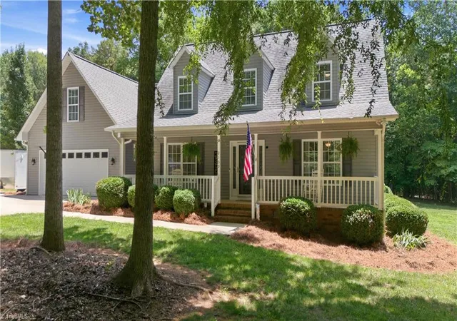 2nd image of 2130 Willow Oak Dr, Thomasville, NC 27360 | MLS# 1226155