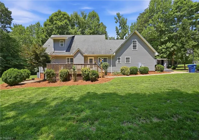 5th image of 2130 Willow Oak Dr, Thomasville, NC 27360 | MLS# 1226155