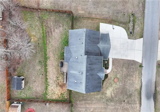 46th image of 222 Mahogany Dr, Thomasville, NC 27360 | MLS# 1210374