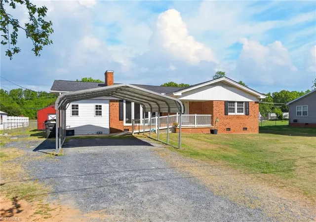 Homes for sale in Randleman, NC | 4239 Brown Loop, Randleman, NC 27317 | MLS# 1216529