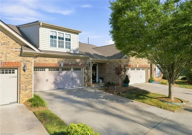 Photo 3 of Single family home for sale at 5252 Esher Dr, Walkertown, NC 27051 | MLS# 1231524 | Listing updated on 2026-09-04